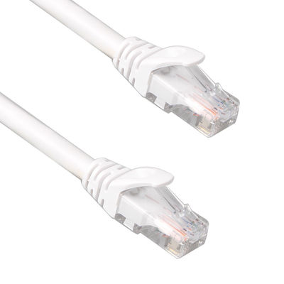 白いUTP Cat6のRJ45コネクターが付いている24AWG 7/0.2ポリ塩化ビニールLSZHのジャケットをパッチ・コード