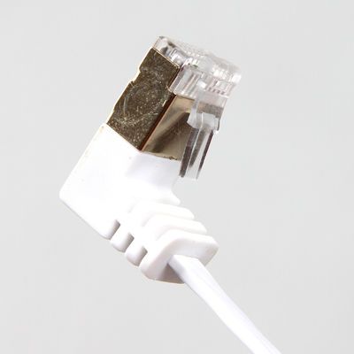 白くまっすぐで平らなパッチ ケーブル ポリ塩化ビニール ジャケット多目的UTPの盾