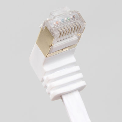 安定した白い平らな Cat6 イーサネット ケーブル、実用的なギガビット イーサネット コード