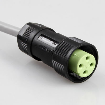 CAT6a CAT5e 自動のために防水する産業ワイヤー ハーネス IP68