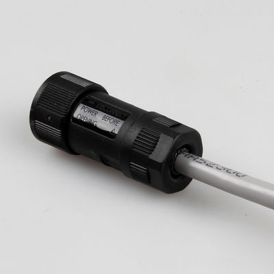 CAT6a CAT5e 自動のために防水する産業ワイヤー ハーネス IP68
