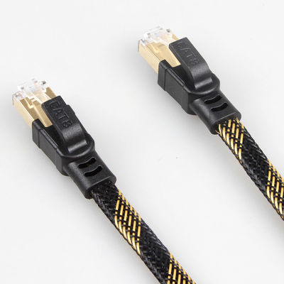安定したRJ45 Cat8パッチ ケーブルのナイロン編まれた黒く黄色い高速